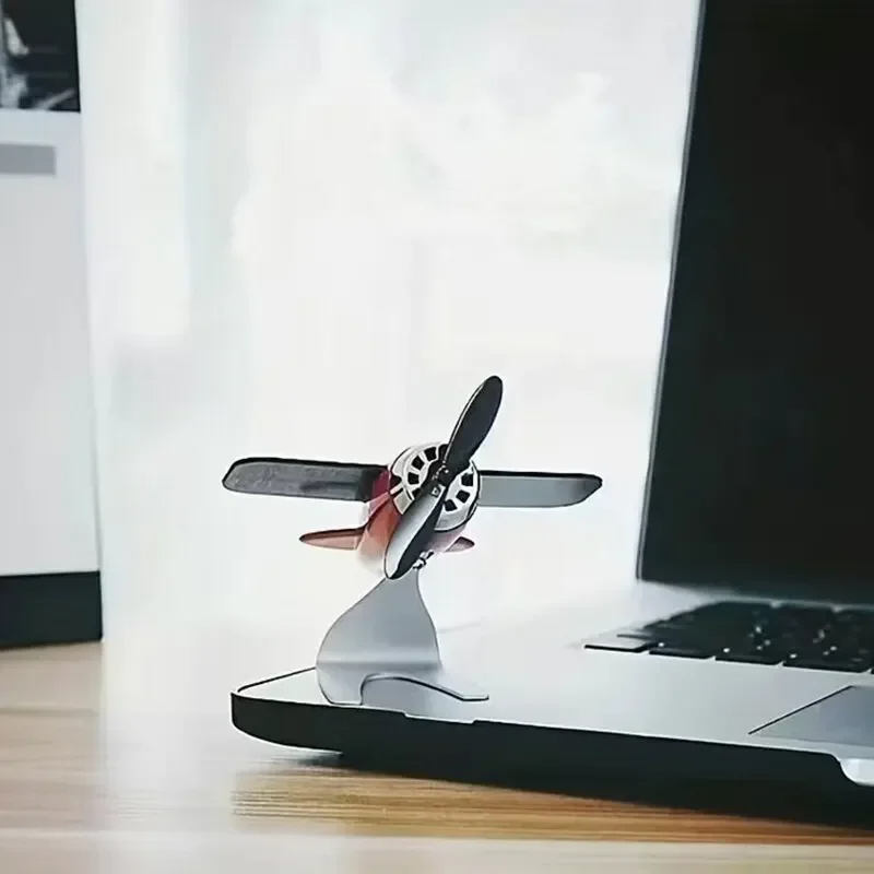 Solar Airplane Creative Men's  - Interior Design Mockup recension och pris