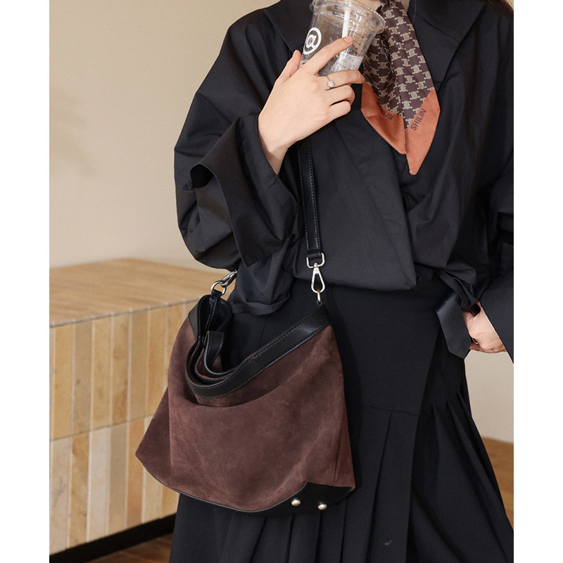 Matte Cowhide Tote Bag 2026 Re - Interior Design Vintage Style recension och pris