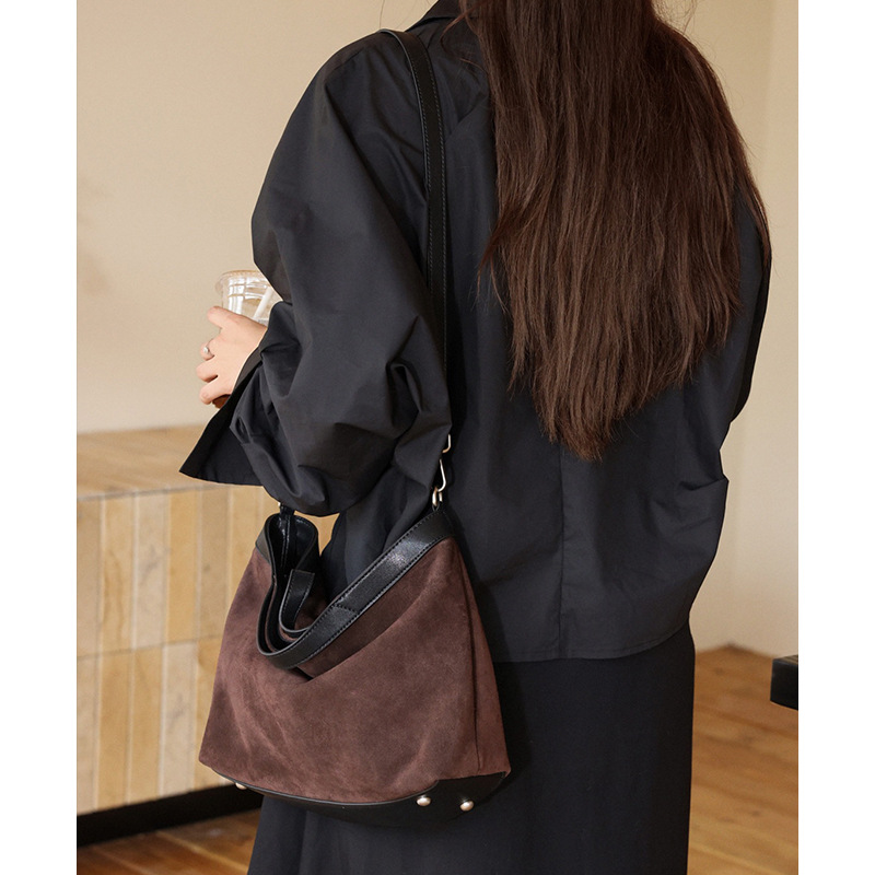 Matte Cowhide Tote Bag 2026 Re - Interior Design Vintage Style recension och pris