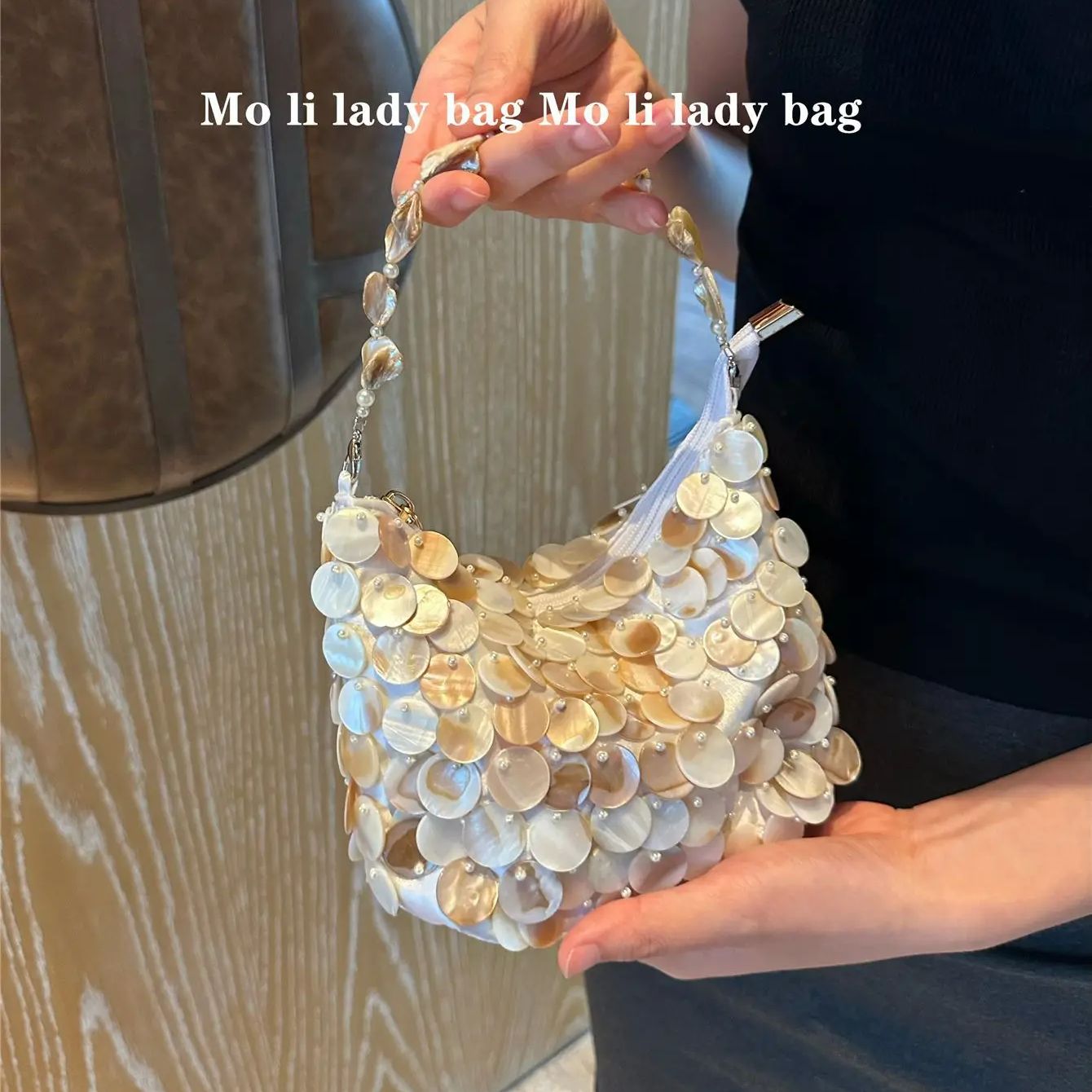Luxury Sequin Internal Chain S - Interior Design Mockup recension och pris